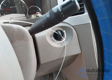 2010 Jeep Grand Cherokee Laredo from USA, damaged, VIN 1J4PR4GK2AC143836